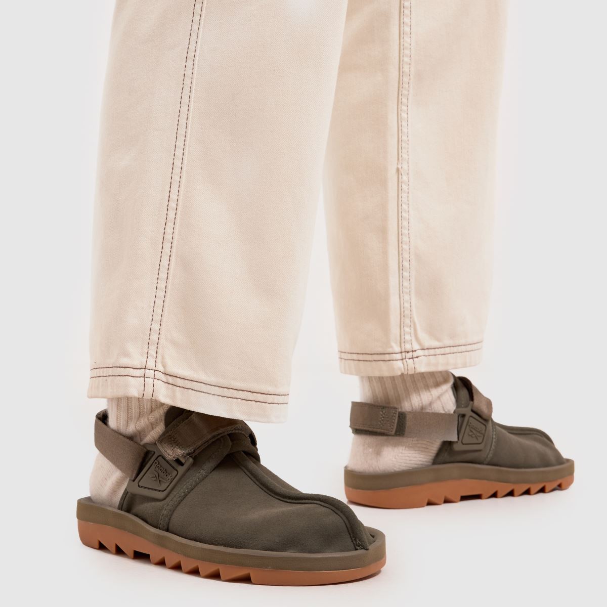 Sandály Reebok Beatnik v khaki barvě