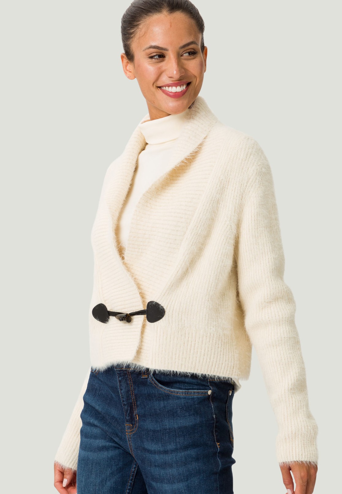 Strickjacke mit Knebelknopf
