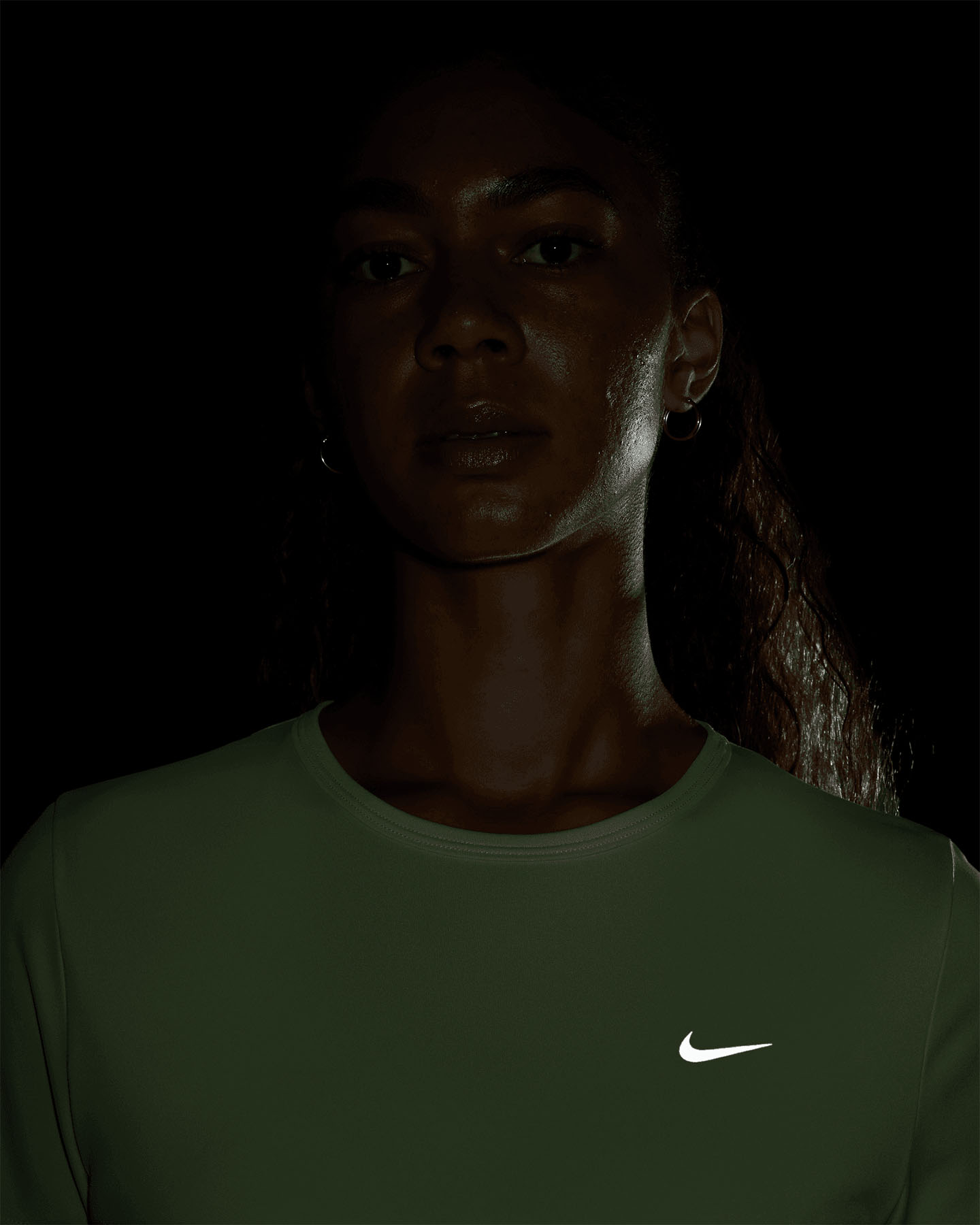 Koszulka do biegania Nike Tempo W HQ0648-701