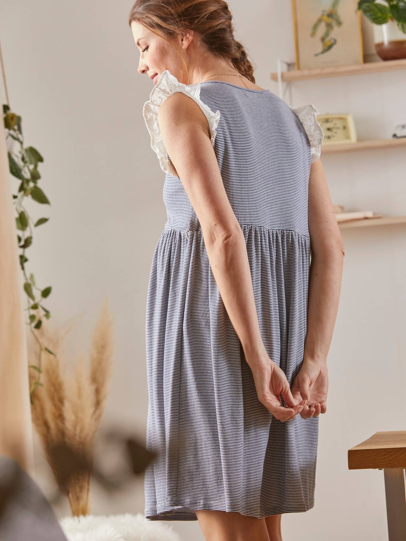 Robe courte sans manches grossesse et allaitement rayée blanc et bleu