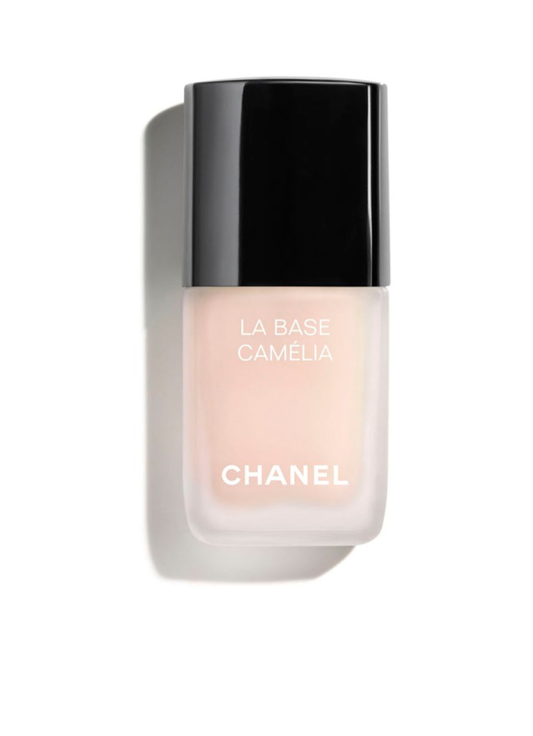CHANEL LA BASE CAMÉLIA VAHVISTAVA, SUOJAAVA JA SILOTTAVA KYNSILAKAN POHJA