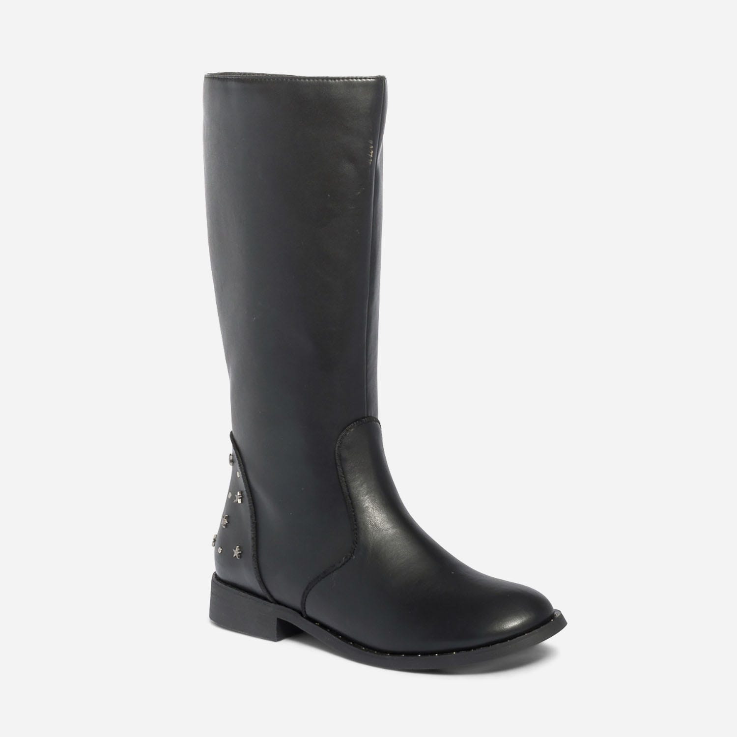 Botte noire à clous