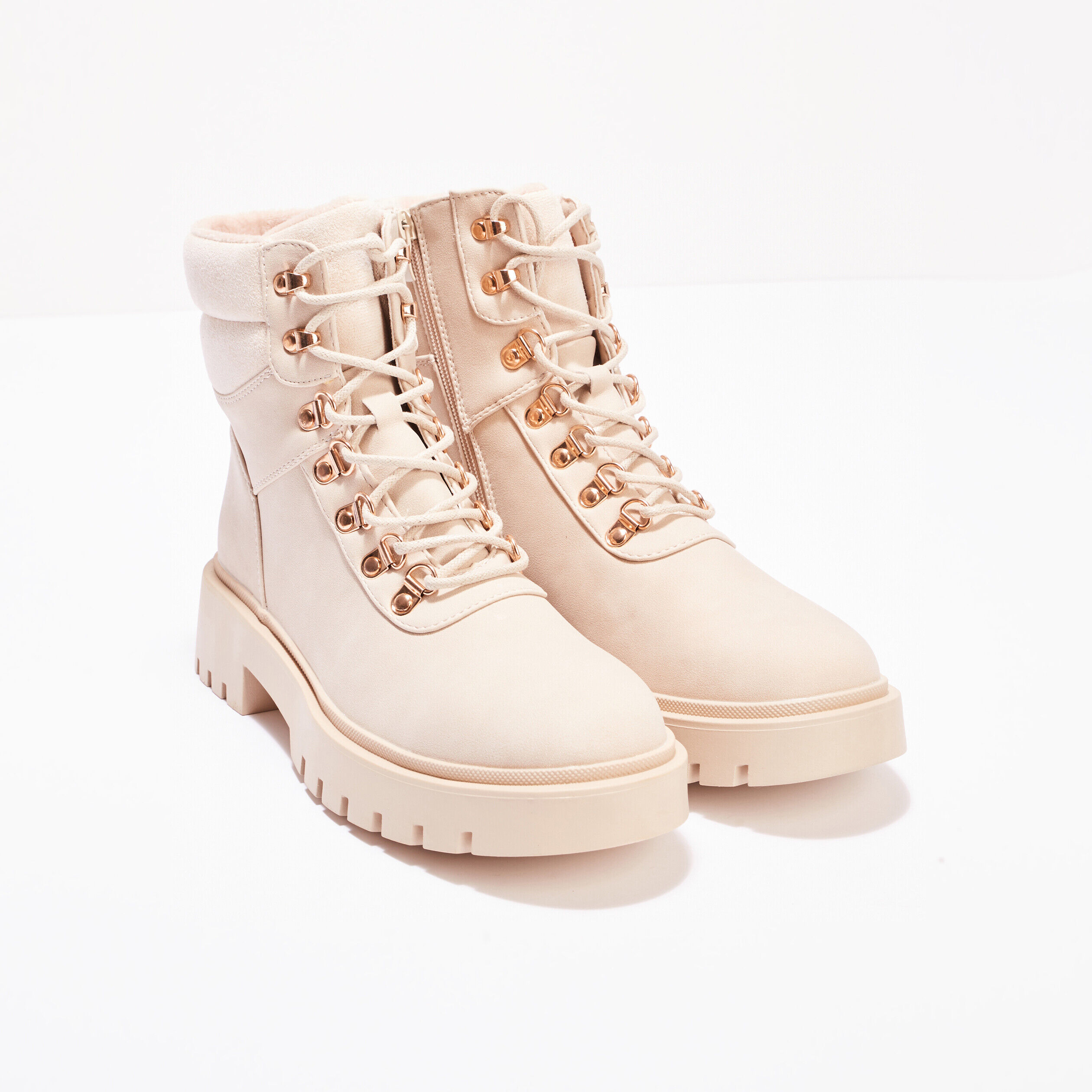 Bottines montagne crantée ivoire femme | Cache Cache