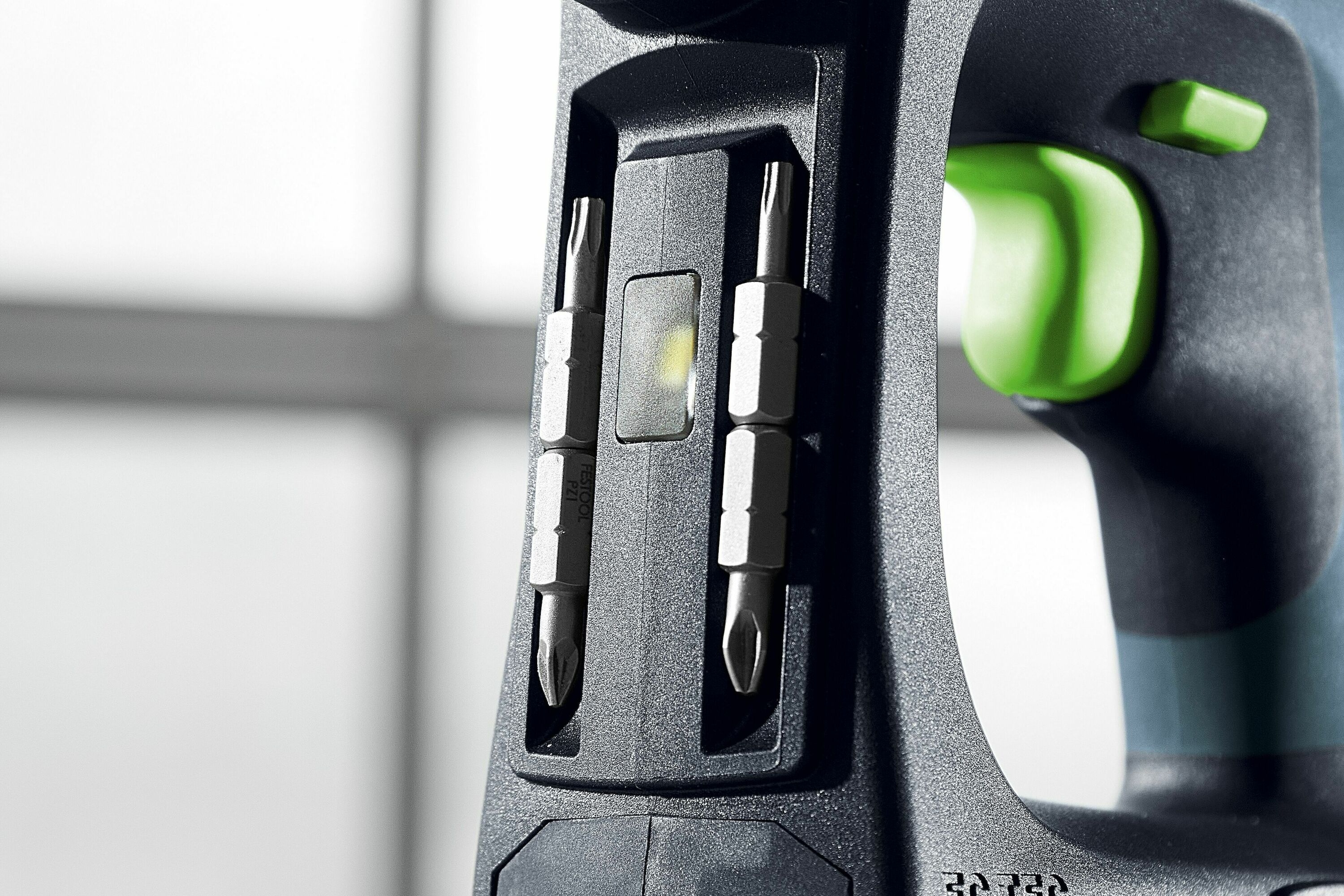 Festool 576864 Mașină de găurit cu acumulator CXS 12 2.5-Plus 2x acumulatori 12V 2.5Ah și încărcător în geantă
