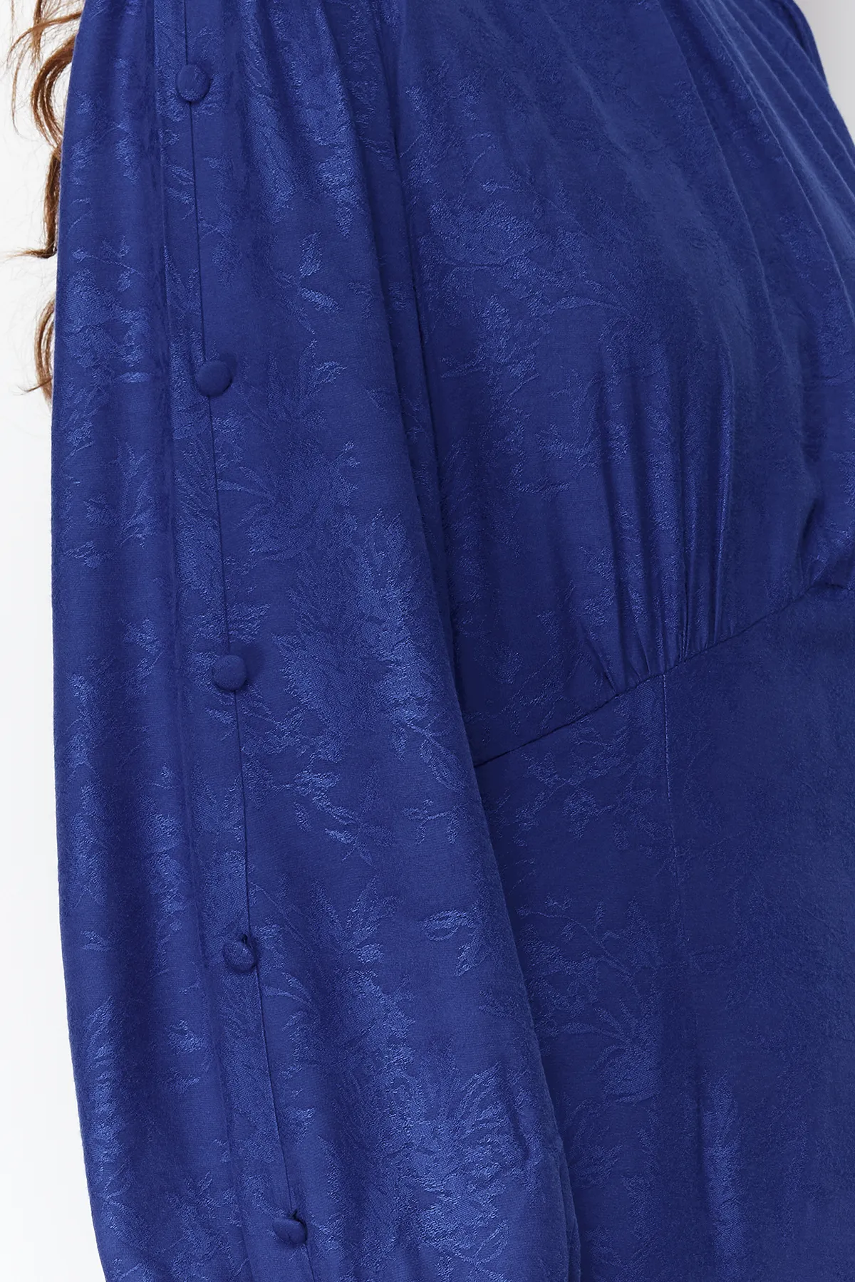 Trendyol Modest  Marineblaues Jacquard-Kleid mit Blumenmuster TCTSS24EB00064