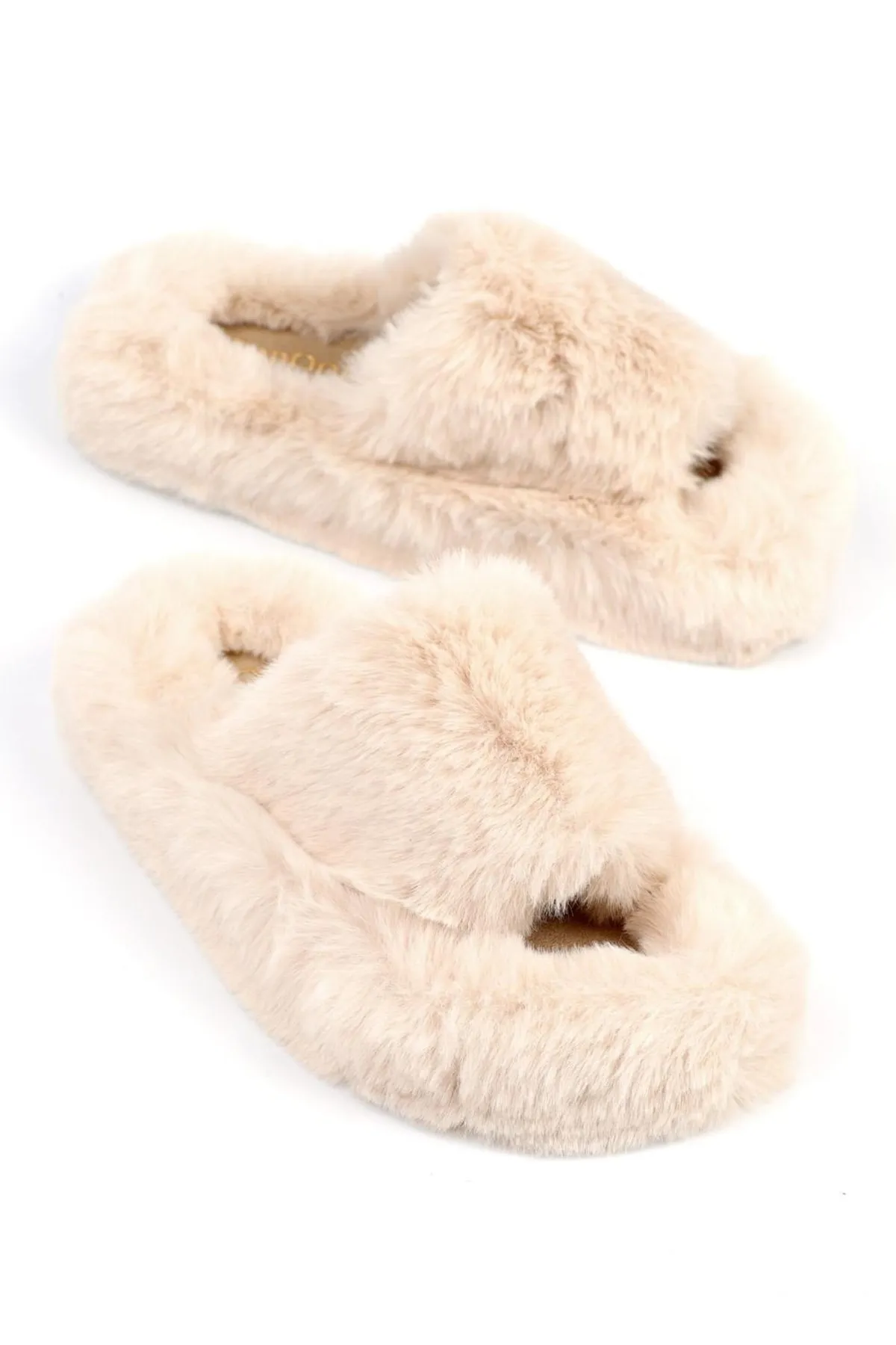 Capone Outfitters  Cremefarbene Hausschuhe für Damen