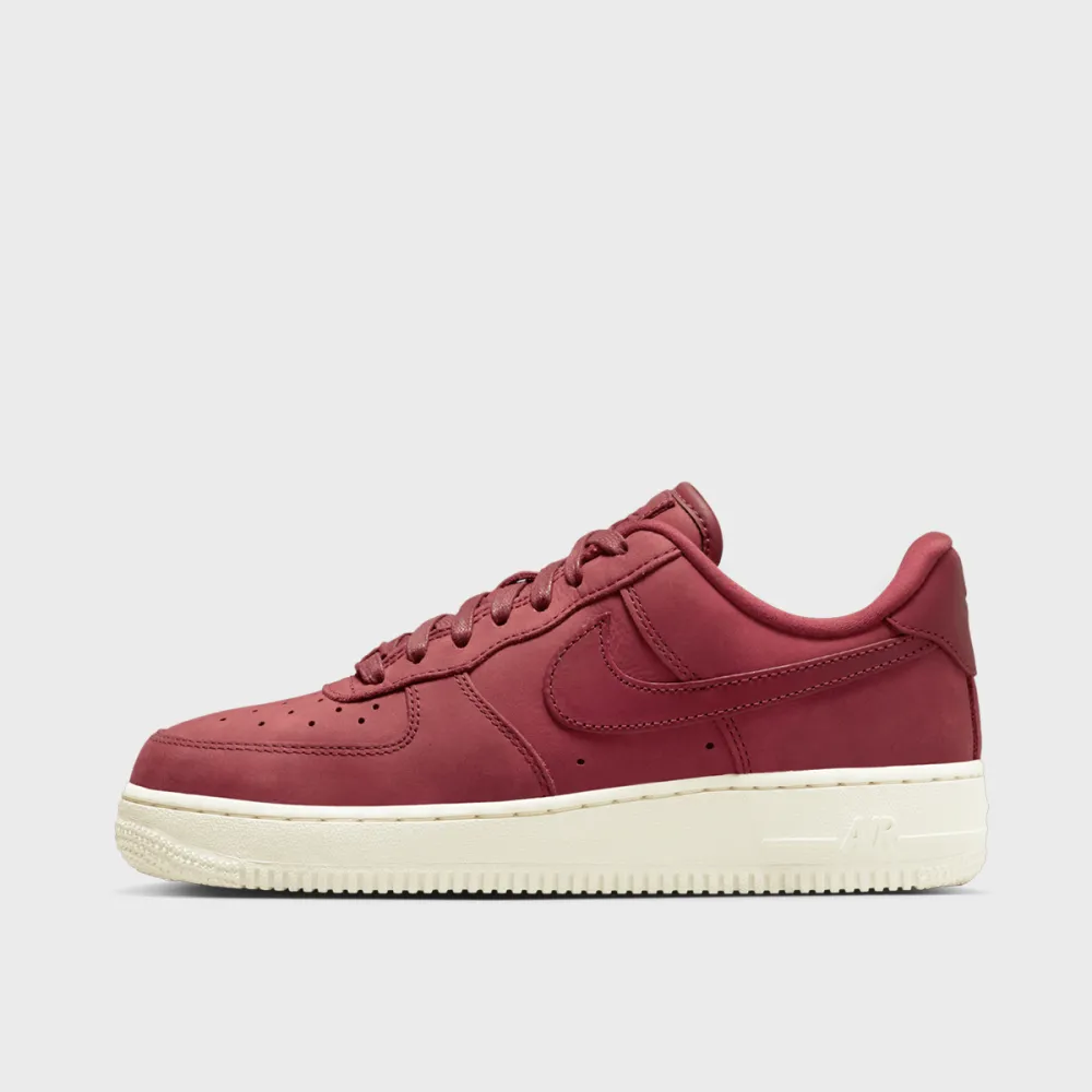 Nike Air Force 1 Premium DR9503-600 / rot