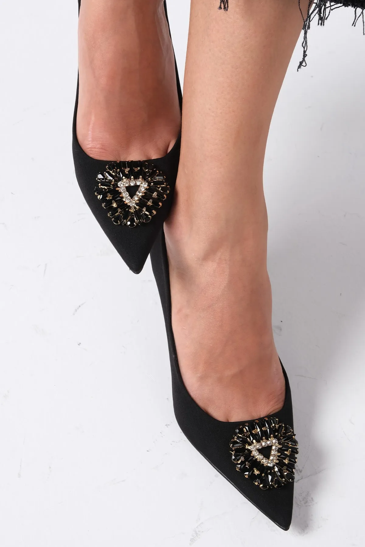 Mio Gusto  Alexandra Black Color Crystal Stone Matter Satinstoff Damen Abendkleid Stiletto-Schuhe
