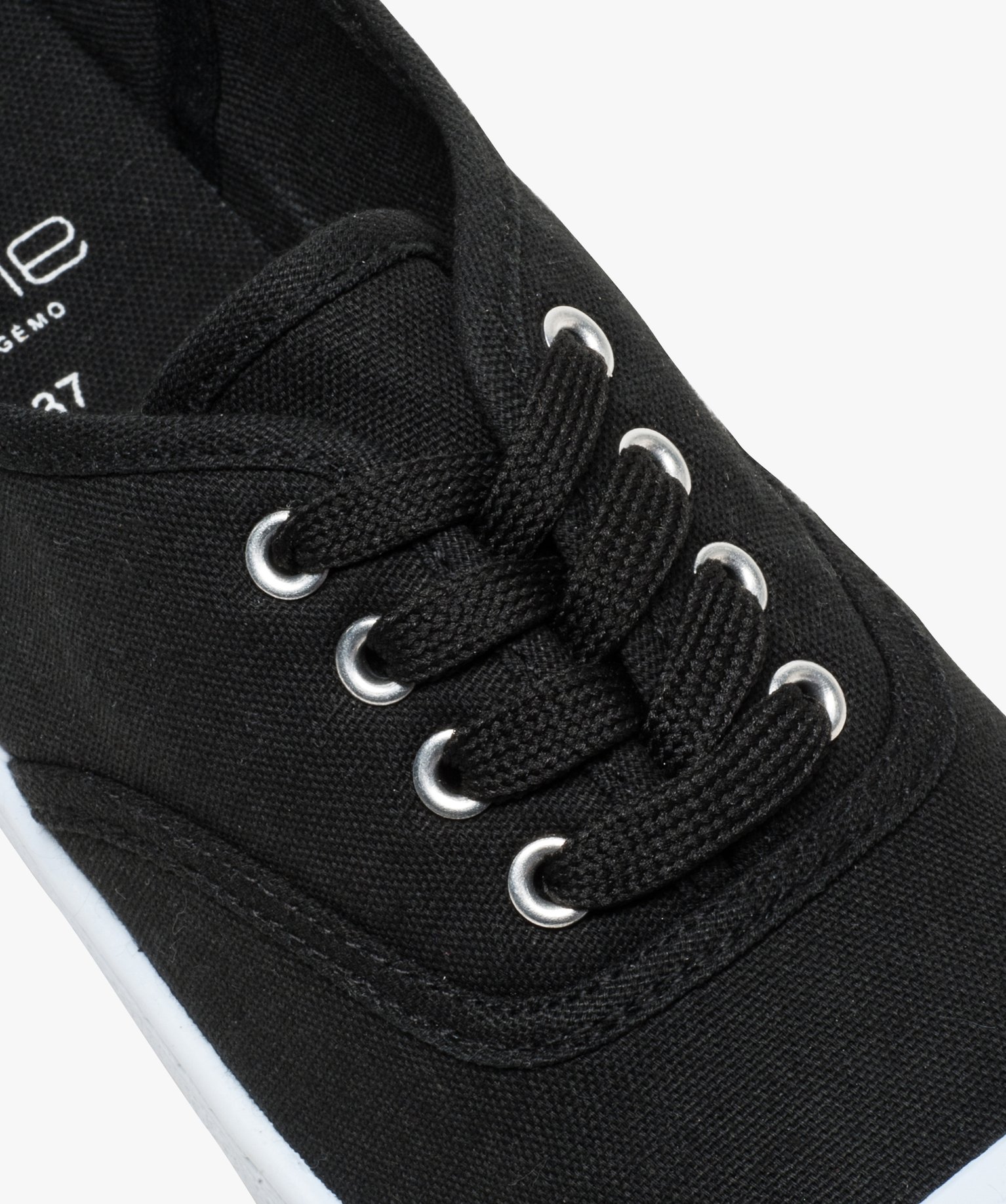 Baskets femme en toile avec lacets et bout renforcé noir | GEMO