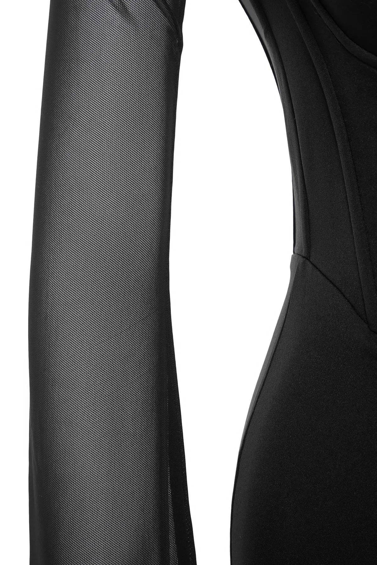 Trendyol Collection  Schwarzes, figurbetontes, gefüttertes, elegantes Abendkleid TPRAW23EL00052