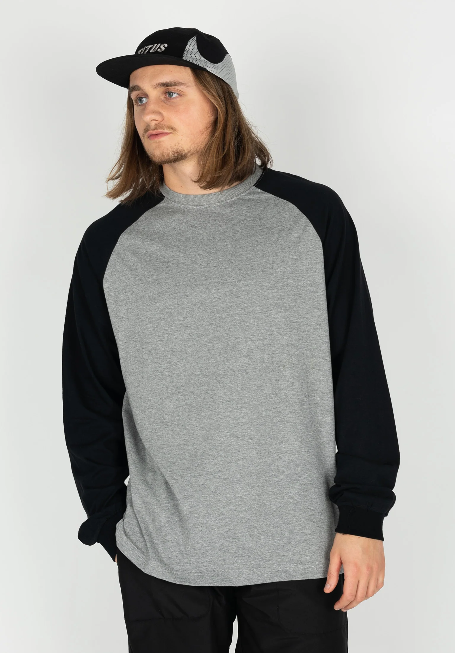 Basic Raglan