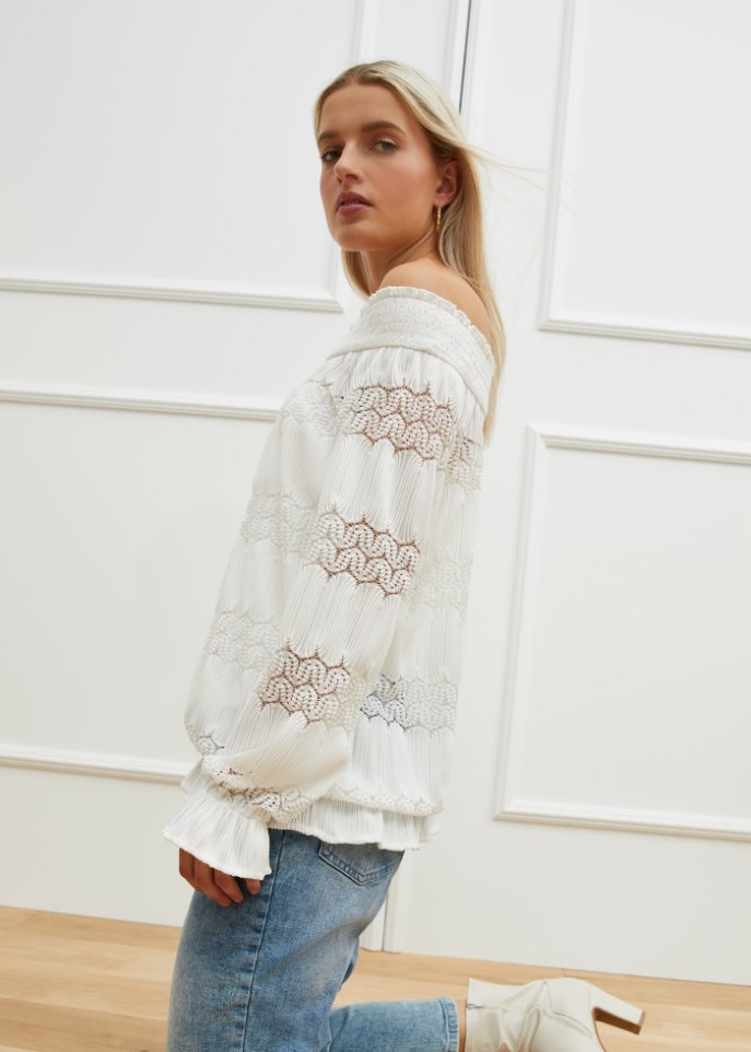 Carmenshirt mit Spitze