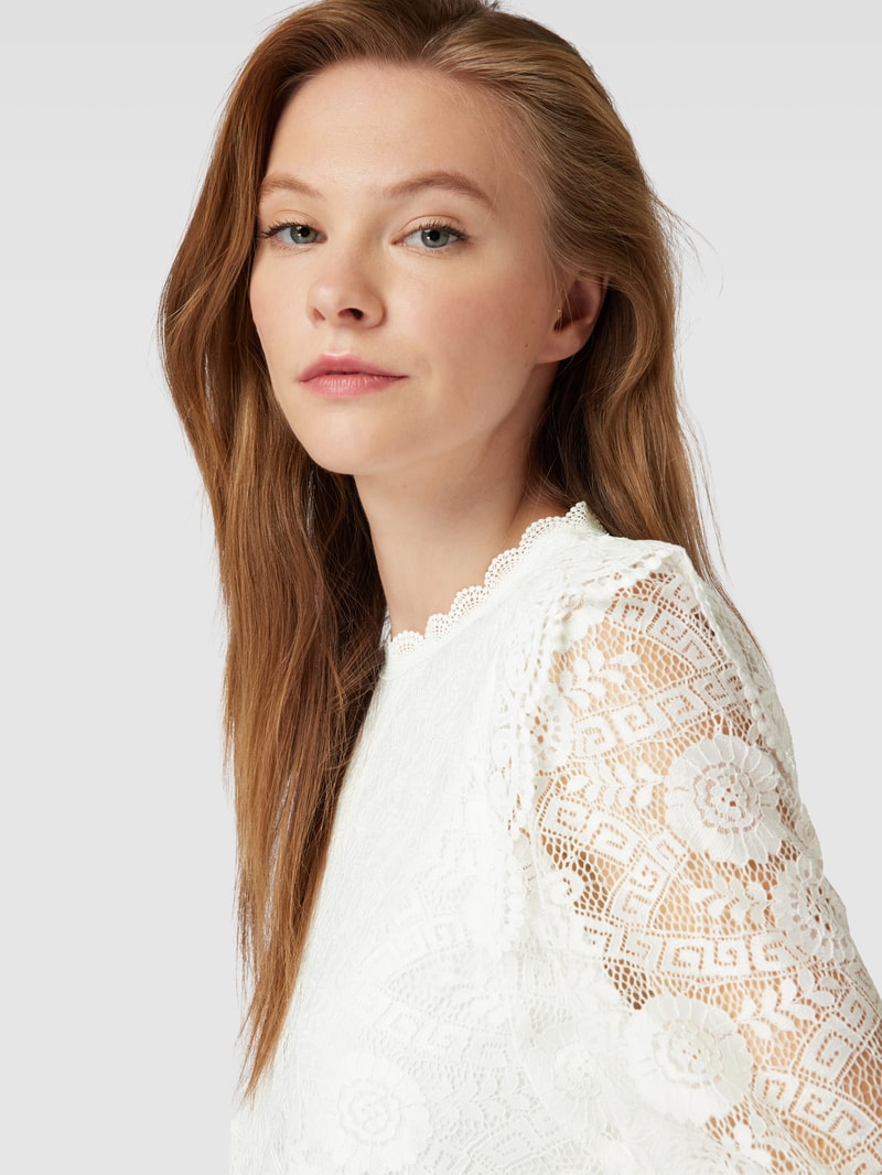 Spitzenbluse mit Rüschen Modell 'COLLINE' in weiß