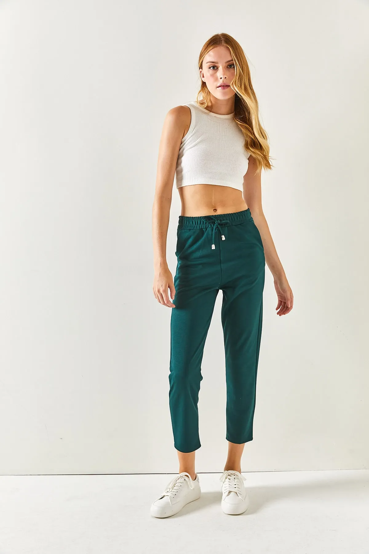 Olalook  Smaragdgrüne Karottenhose mit elastischer Taille und Tasche für Damen PNT-19000203