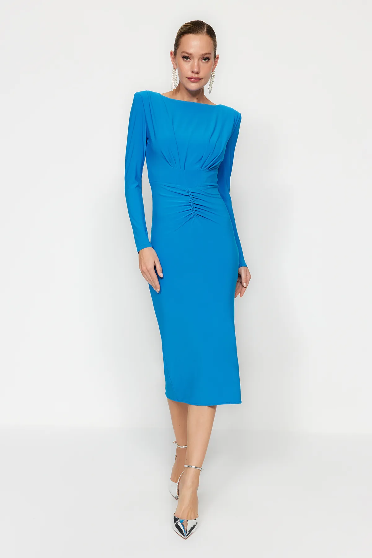 Trendyol Collection  Blaues, tailliertes, gestricktes, drapiertes, elegantes Abendkleid TPRAW24EL00200