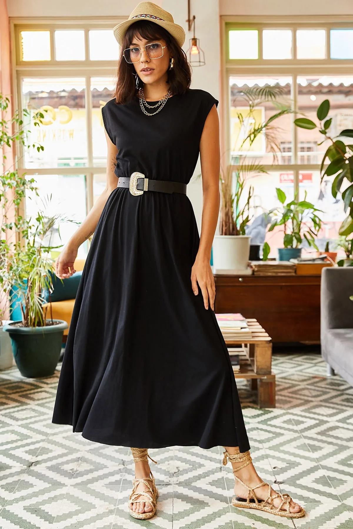 Olalook  Damenkleid aus gekämmter Baumwolle mit elastischem Bund in Schwarz ELB-19001509
