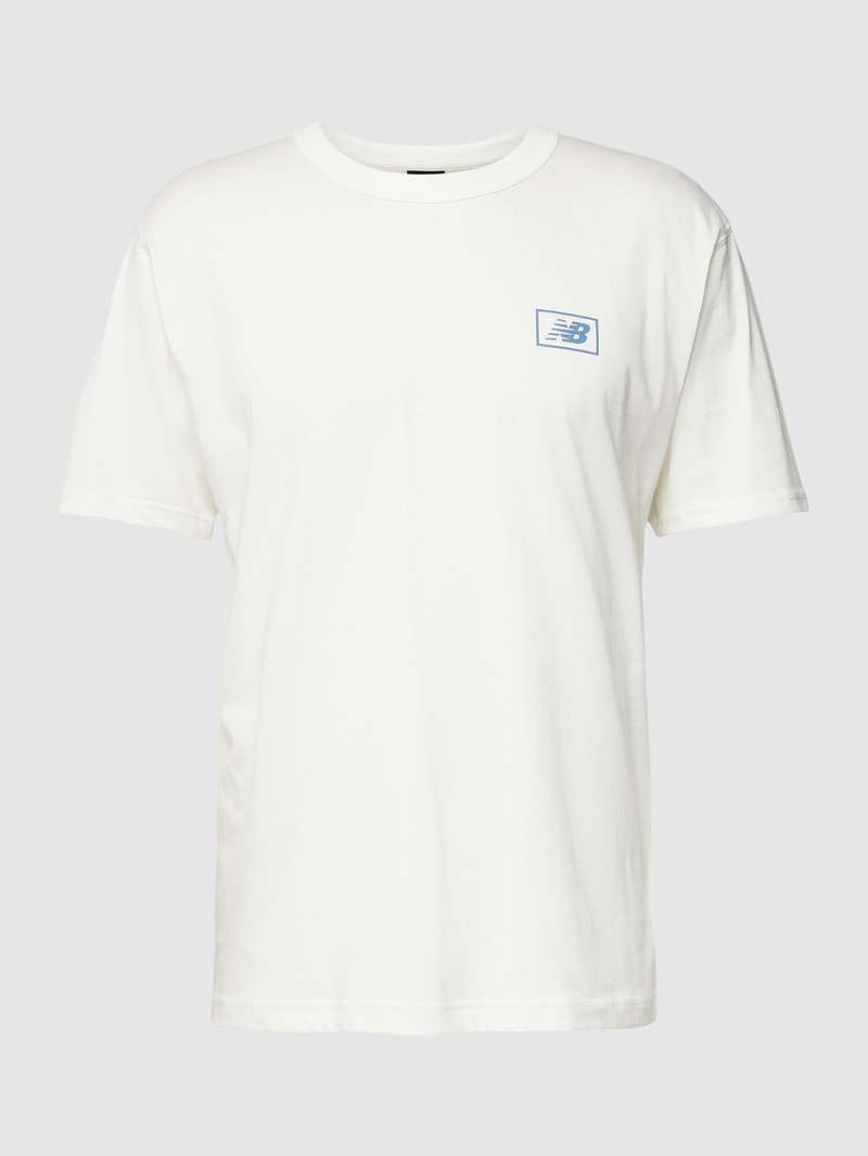T-Shirt mit Label-Detail in offwhite