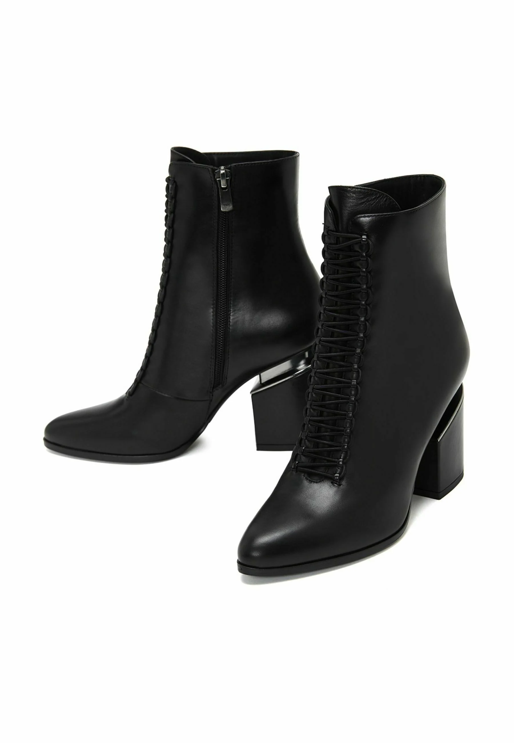 Botines con cordones Derimod