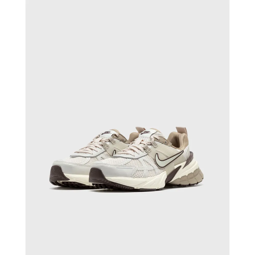 Nike V2K Run WMNS FD0736 103 / braun