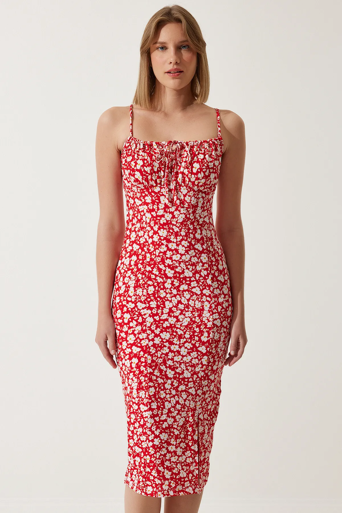 Happiness İstanbul  Rotes, geblümtes, geschlitztes Sommer-Strickkleid für Damen CI00029