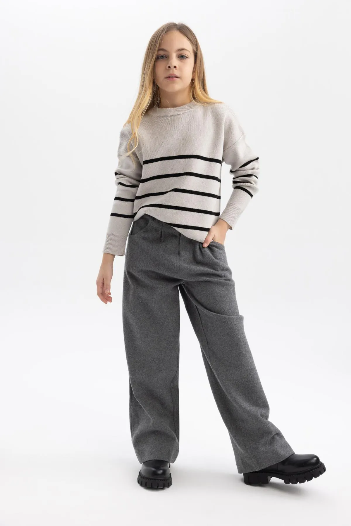 DeFacto  Ovale Mädchenhose mit weitem Bein