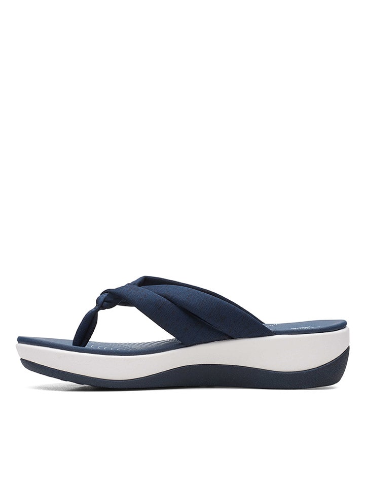 Clarks Keilzehentrenner 