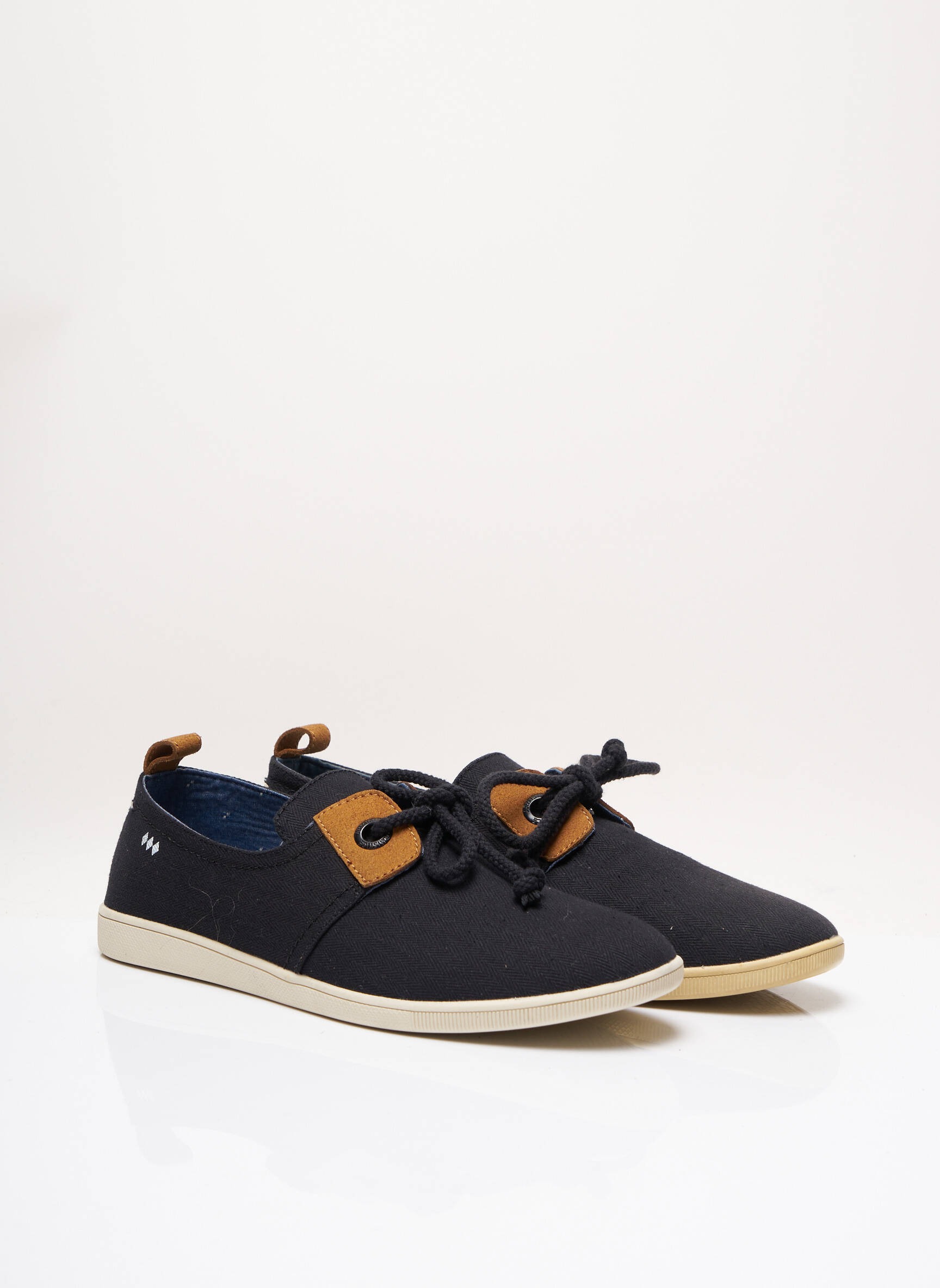 Armistice Baskets Femme couleur noir