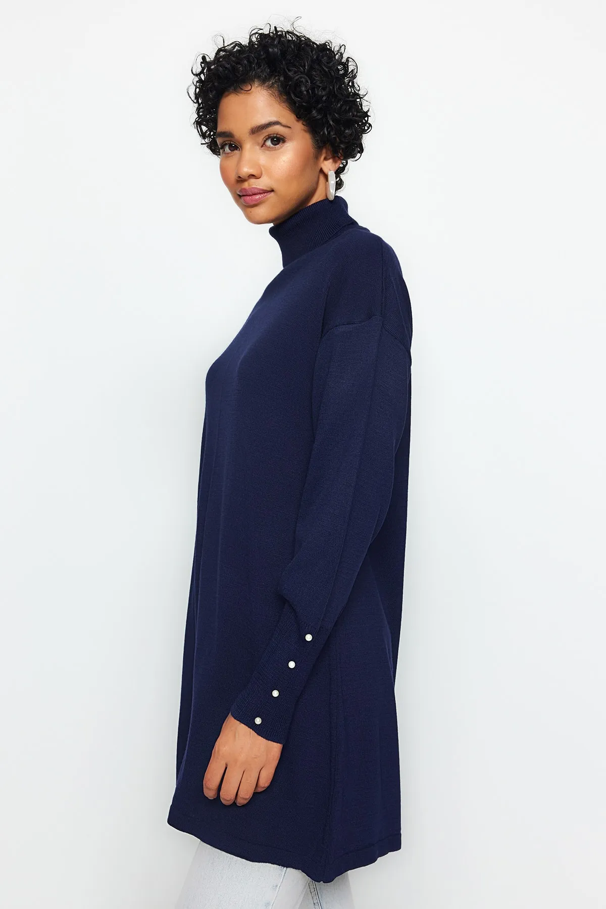 Trendyol Modest  Indigo Pearl Detaillierter Rollkragen-Strickpullover TCTAW24AK00121