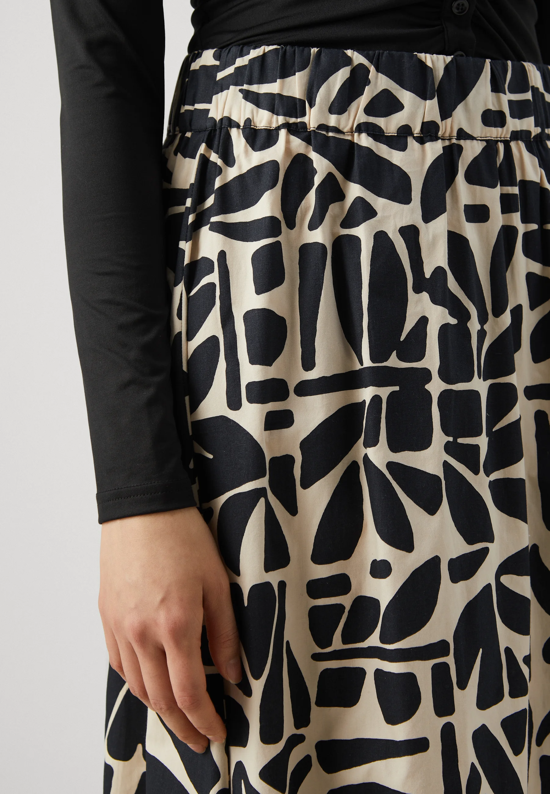 ONLY Tall ONLTOMIA BERRY FALDA LARGA CON ESTAMPADO - Falda plisada
