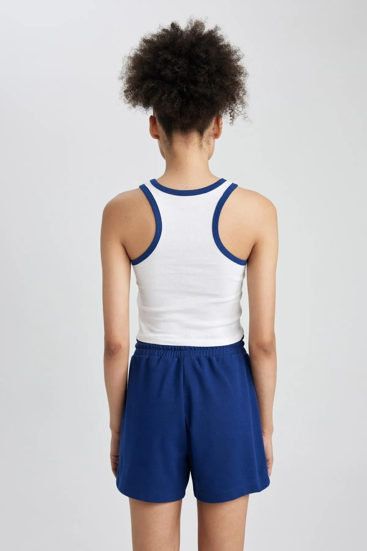 DeFacto  Fit Crop Bedrucktes Rundhals-Ripp-Shirt Athlete Cotton Athlete A6898ax23sm