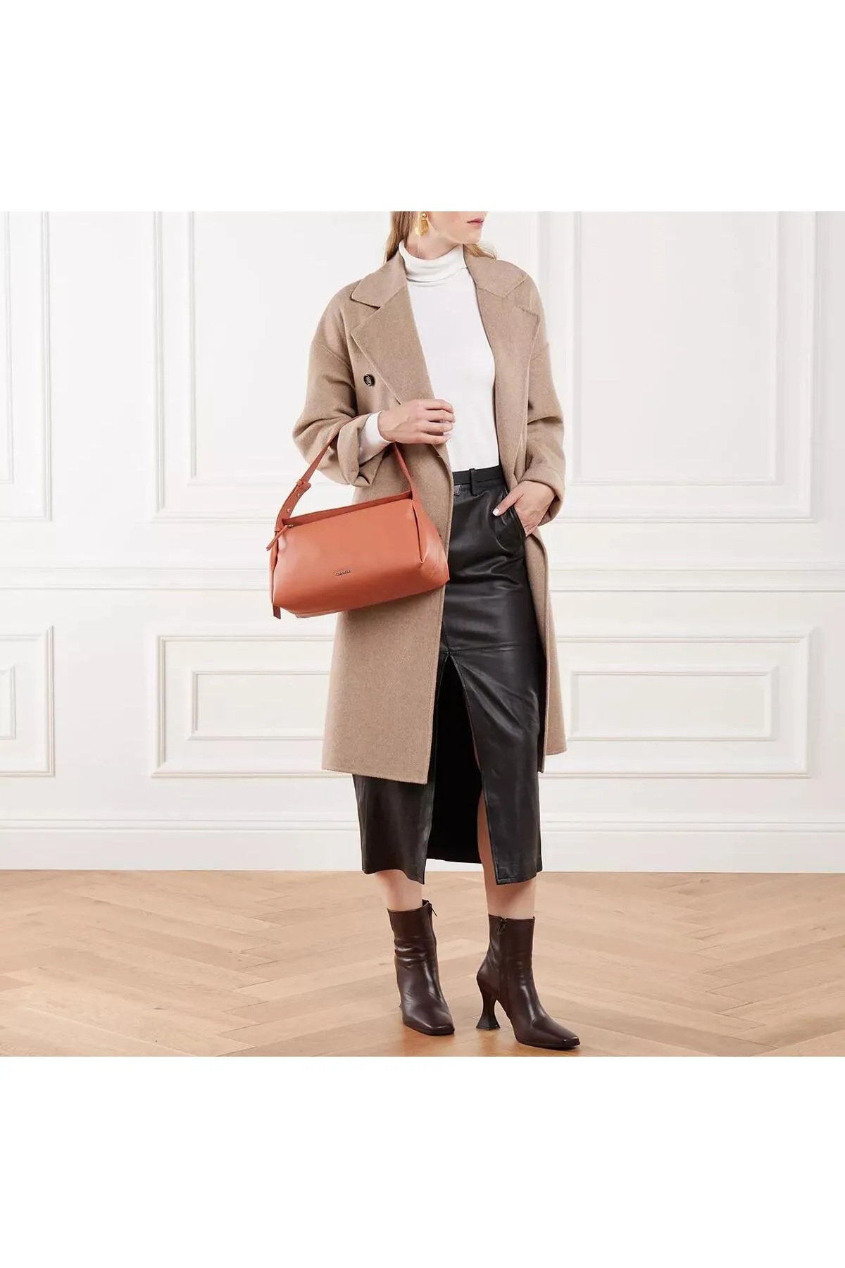 Calvin Klein  Elevated Weiche Schultertasche Kleines Herbstblatt