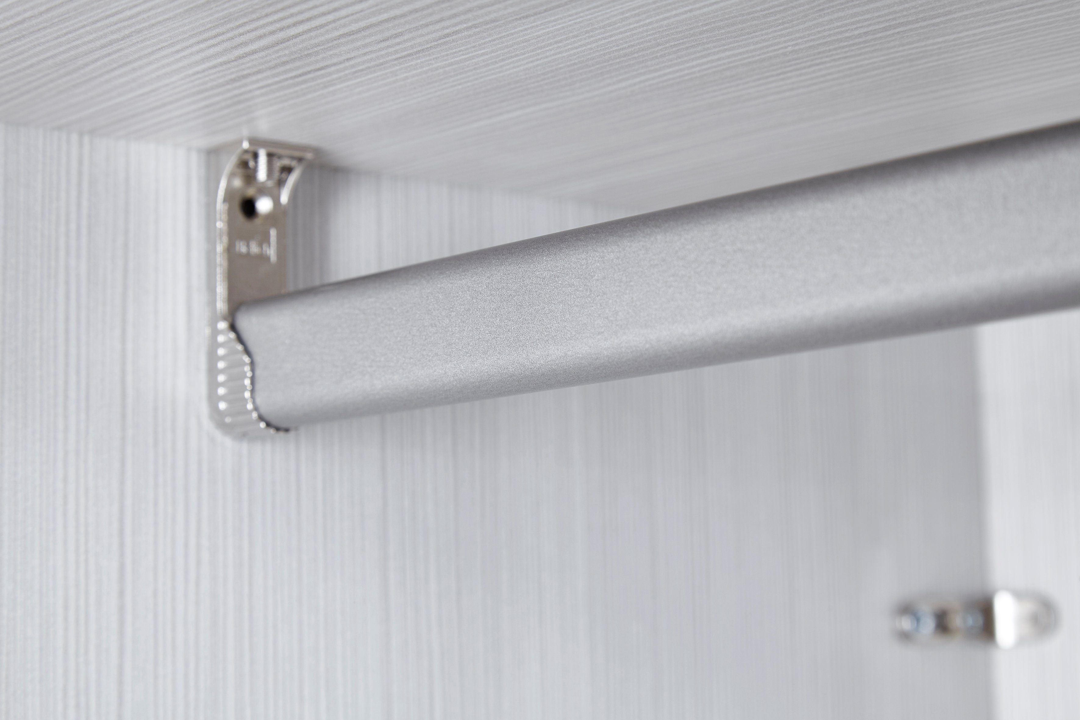 rauch Inneneinteilung, Inneneinteilung Breite 117 cm, mit 4 Einlegeböden und 1 Kleiderstange