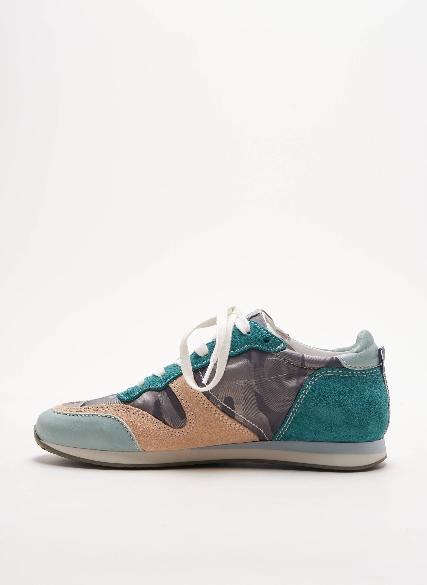 Pataugas Baskets Femme couleur gris