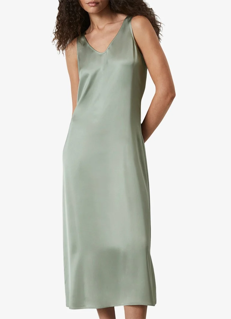 Vestido midi con escote en V de Marc O'Polo