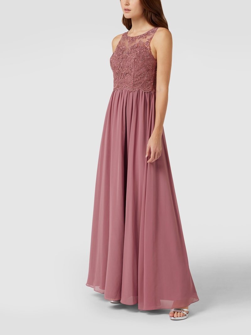 Abendkleid mit Ziersteinen und floralen Stickereien in altrosa