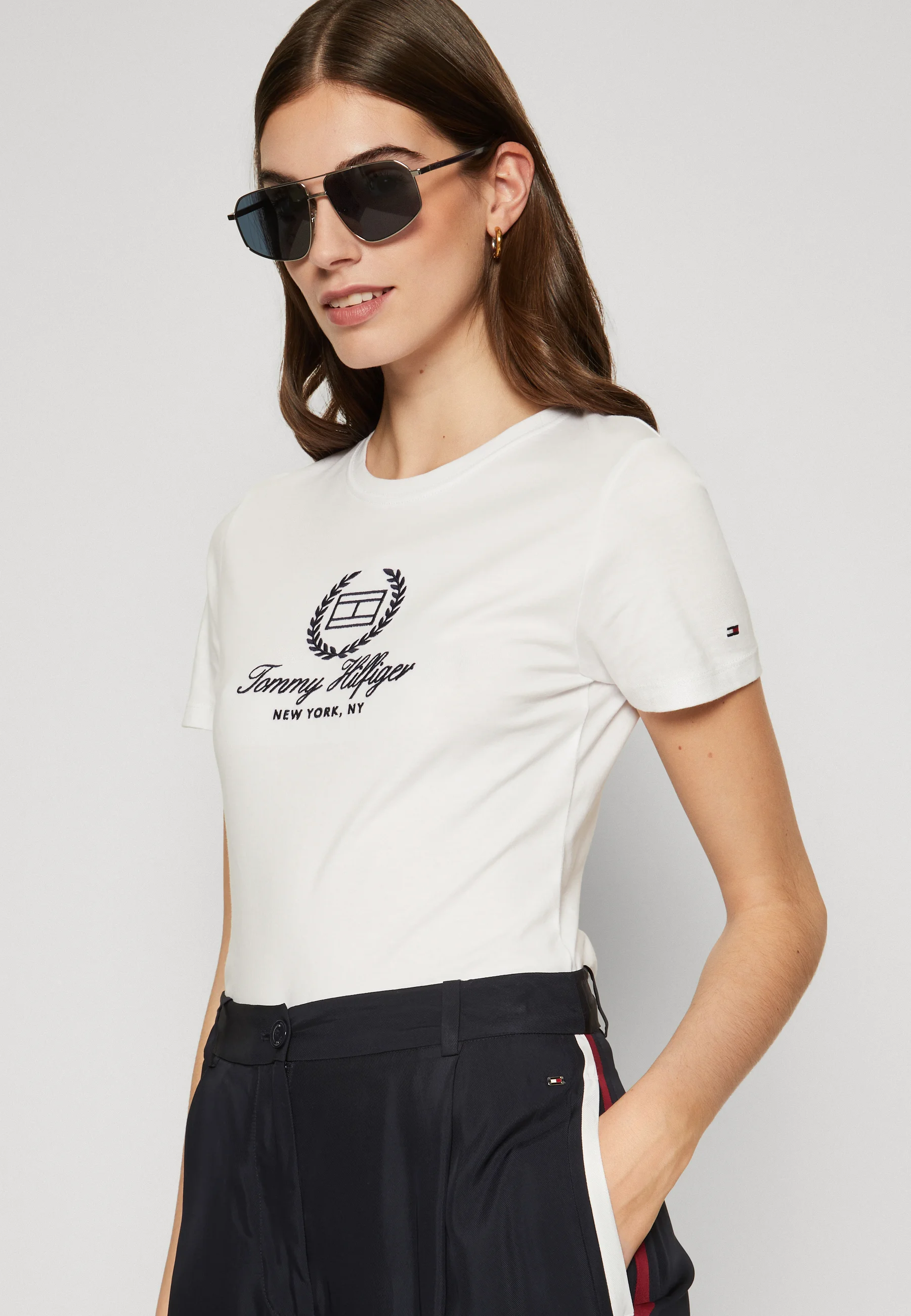 Tommy Hilfiger FLAG SCRIPT - Camiseta con estampado