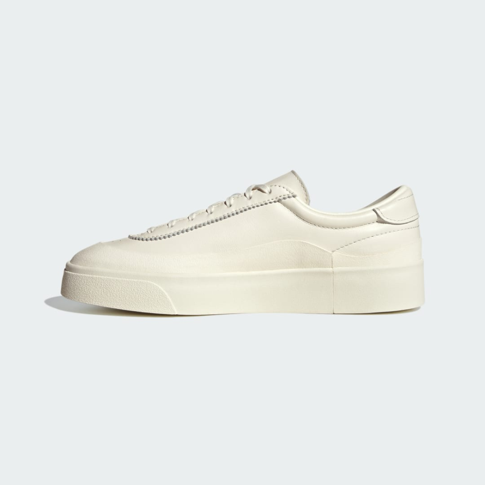 adidas Nucombe IE4221 / weiss