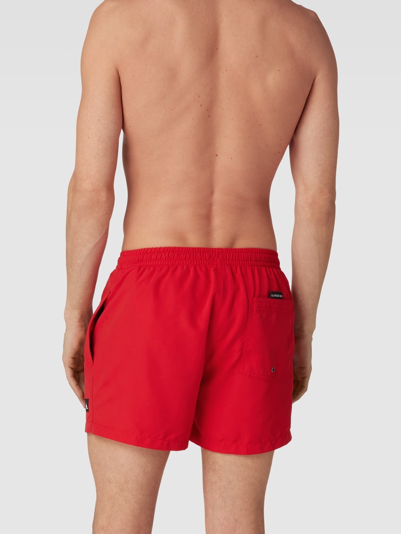Badehose mit Label-Detail in rot