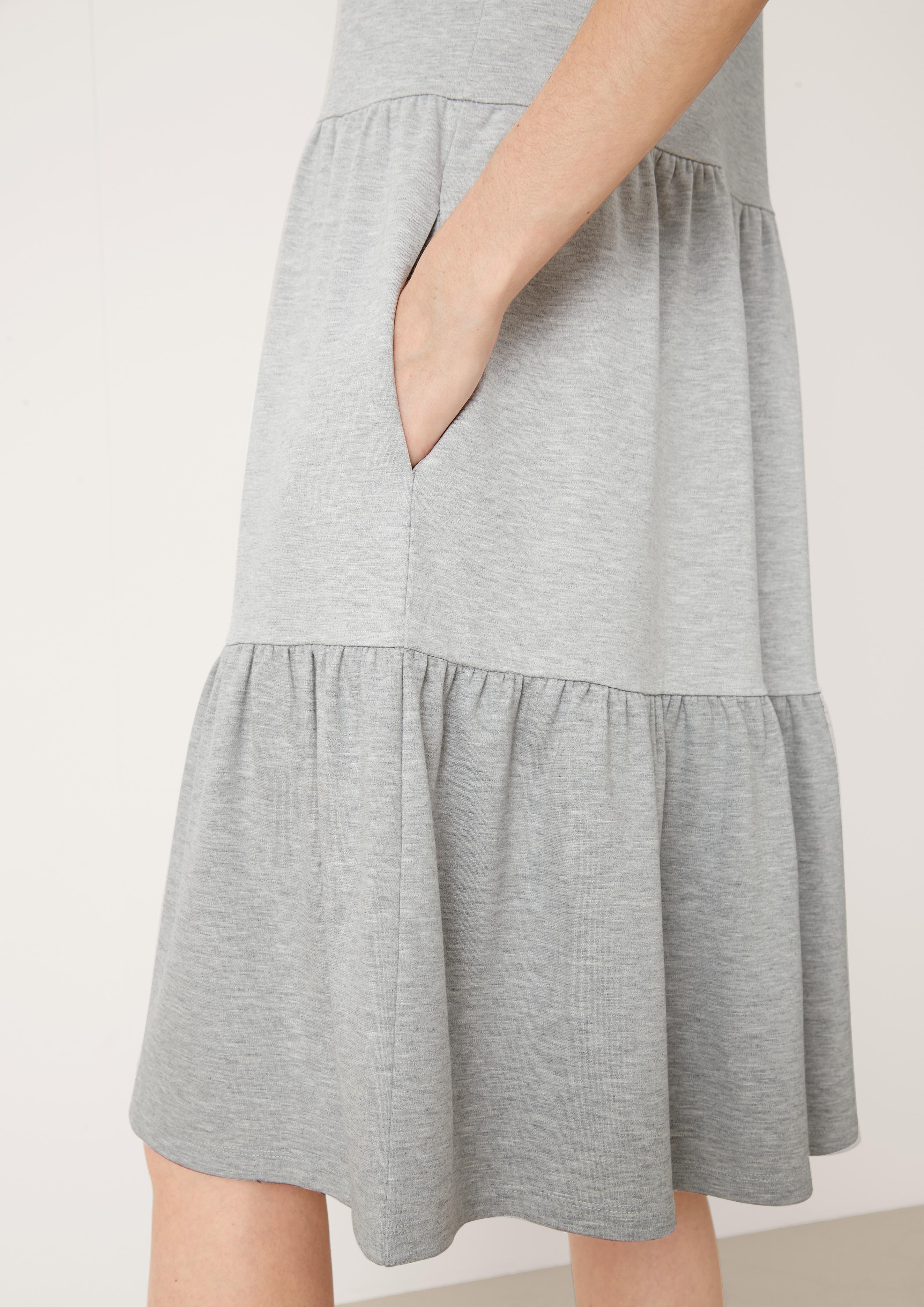 Kleid aus Viskosemix  2125129-9400