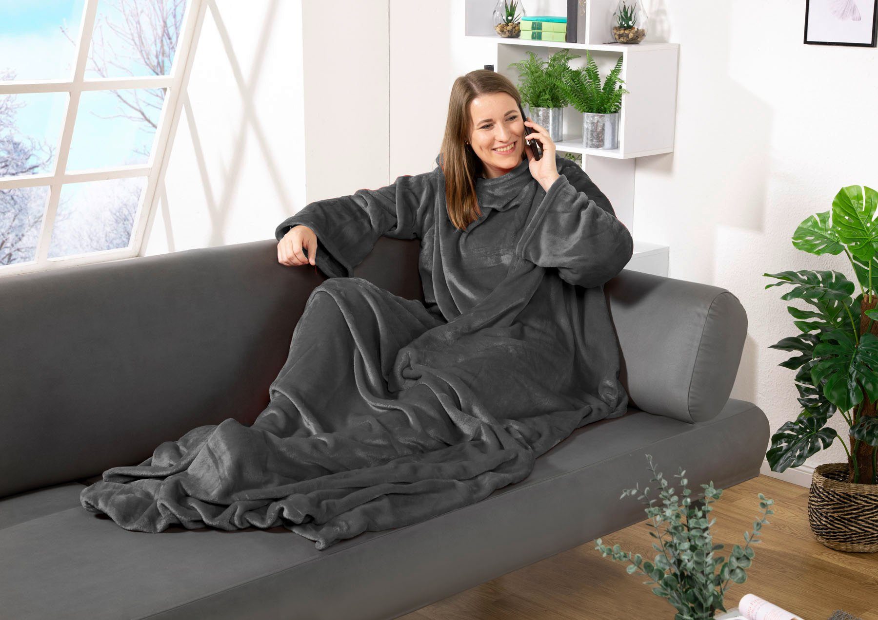 Wohndecke Kuscheldecke mit Ärmeln Super Soft Flanell Decke, heimtexland, Ärmeldecke mit 2 Taschen und Fußsack