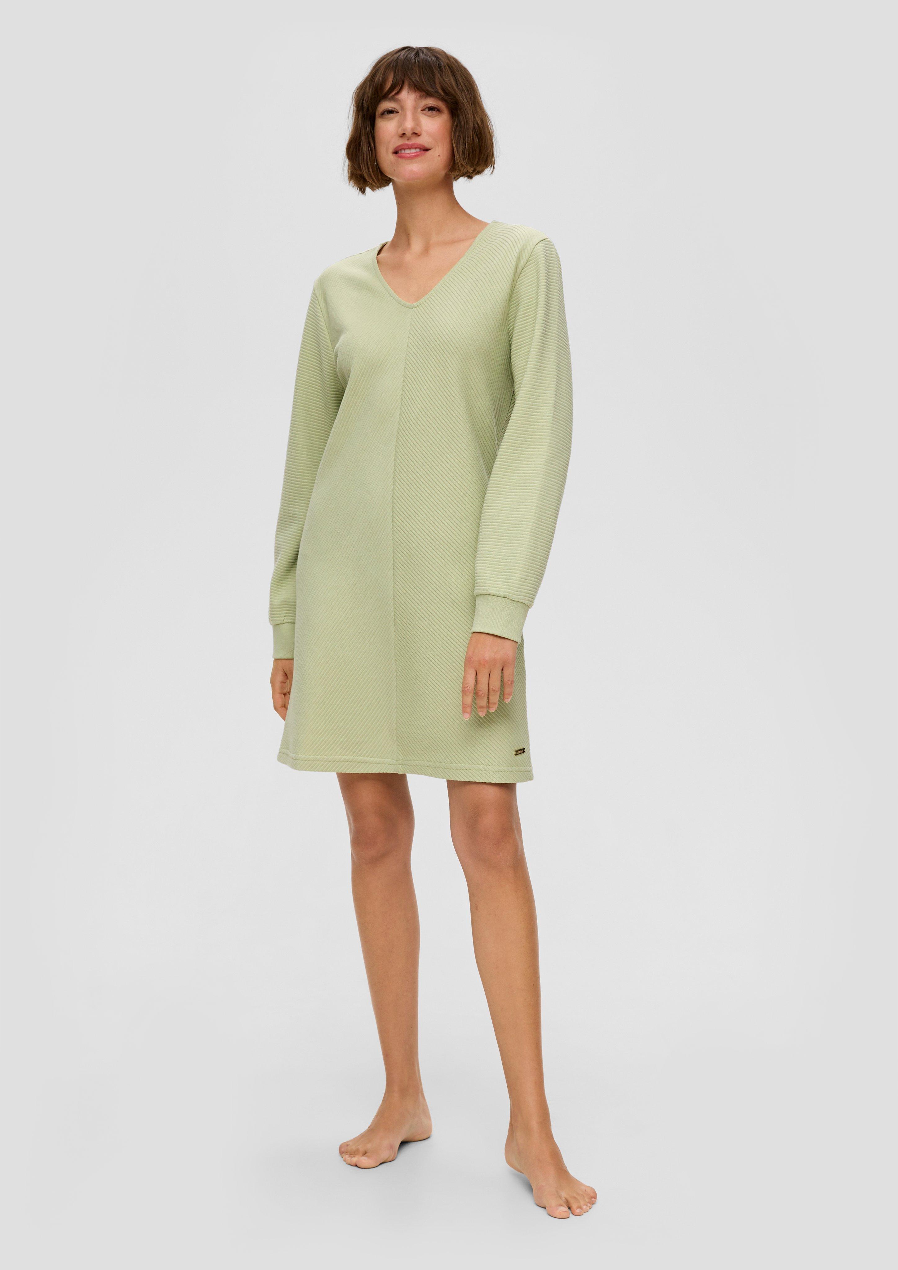 Pyjama-Sweatkleid mit V-Ausschnitt  6009255-2610