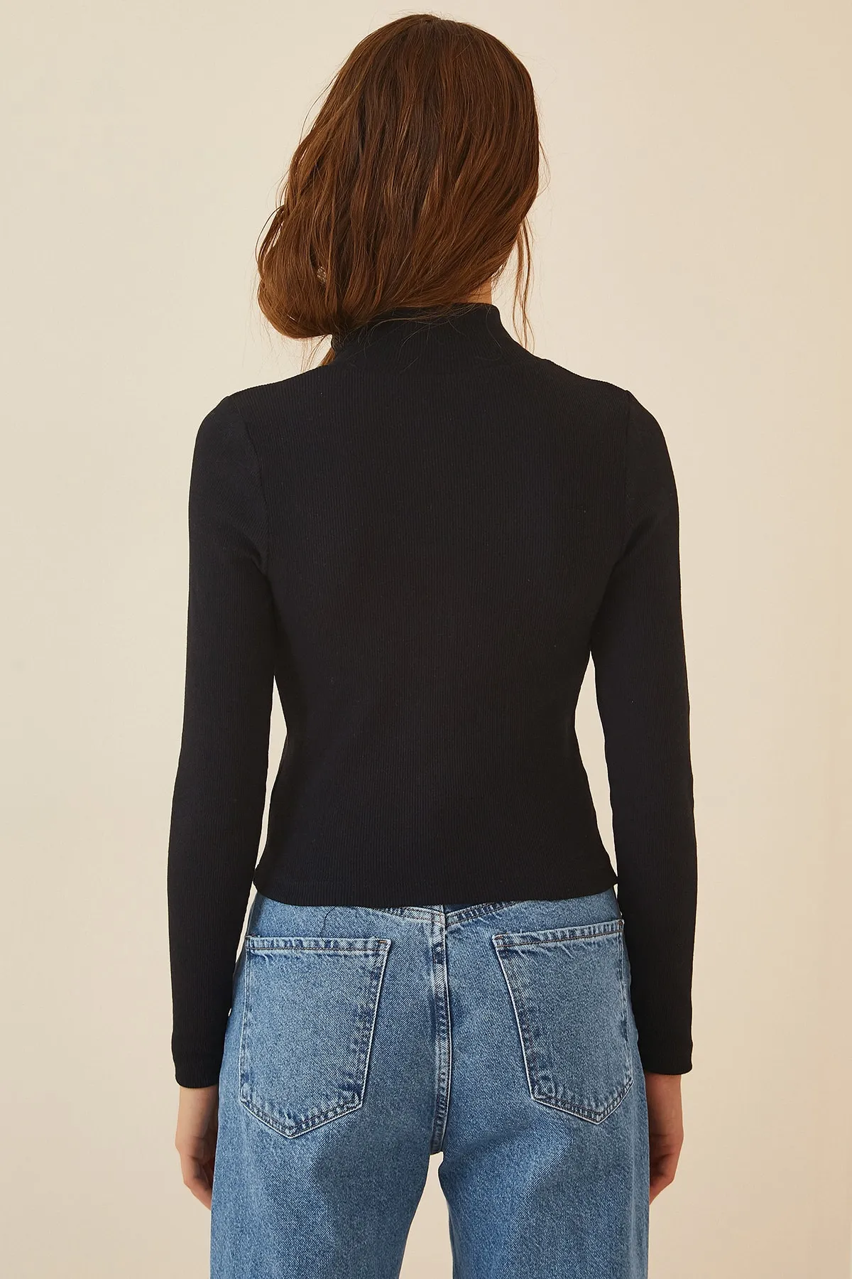 Happiness İstanbul  Schwarze Strickbluse mit Reißverschlusskragen für Damen GT00045