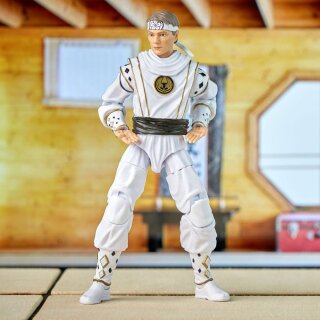 Power Rangers x Cobra Kai Ligtning Collection Actionfigur: Morphed Daniel LaRusso - White Crane Ranger