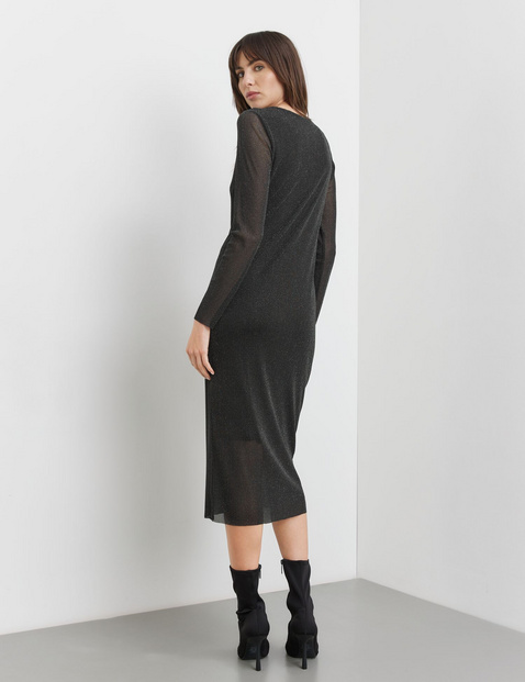 Glamouröses Kleid mit Glitzer-Effekt