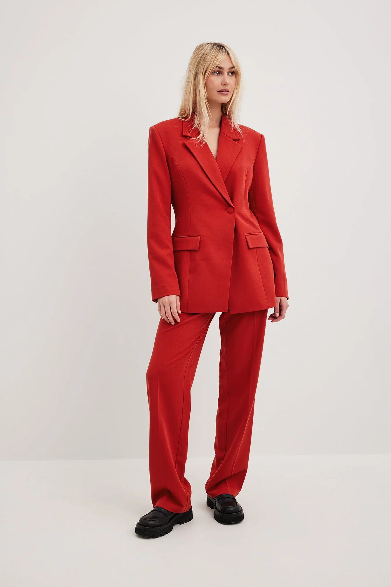 Blazer mit einzelnem Knopf