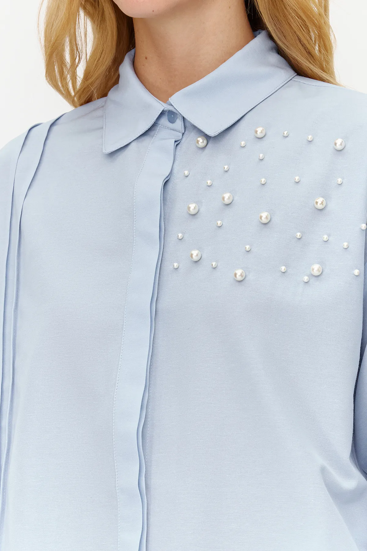Trendyol Modest  Blaues, perlmuttfarbenes, gewebtes Baumwollhemd TCTSS24TG00032