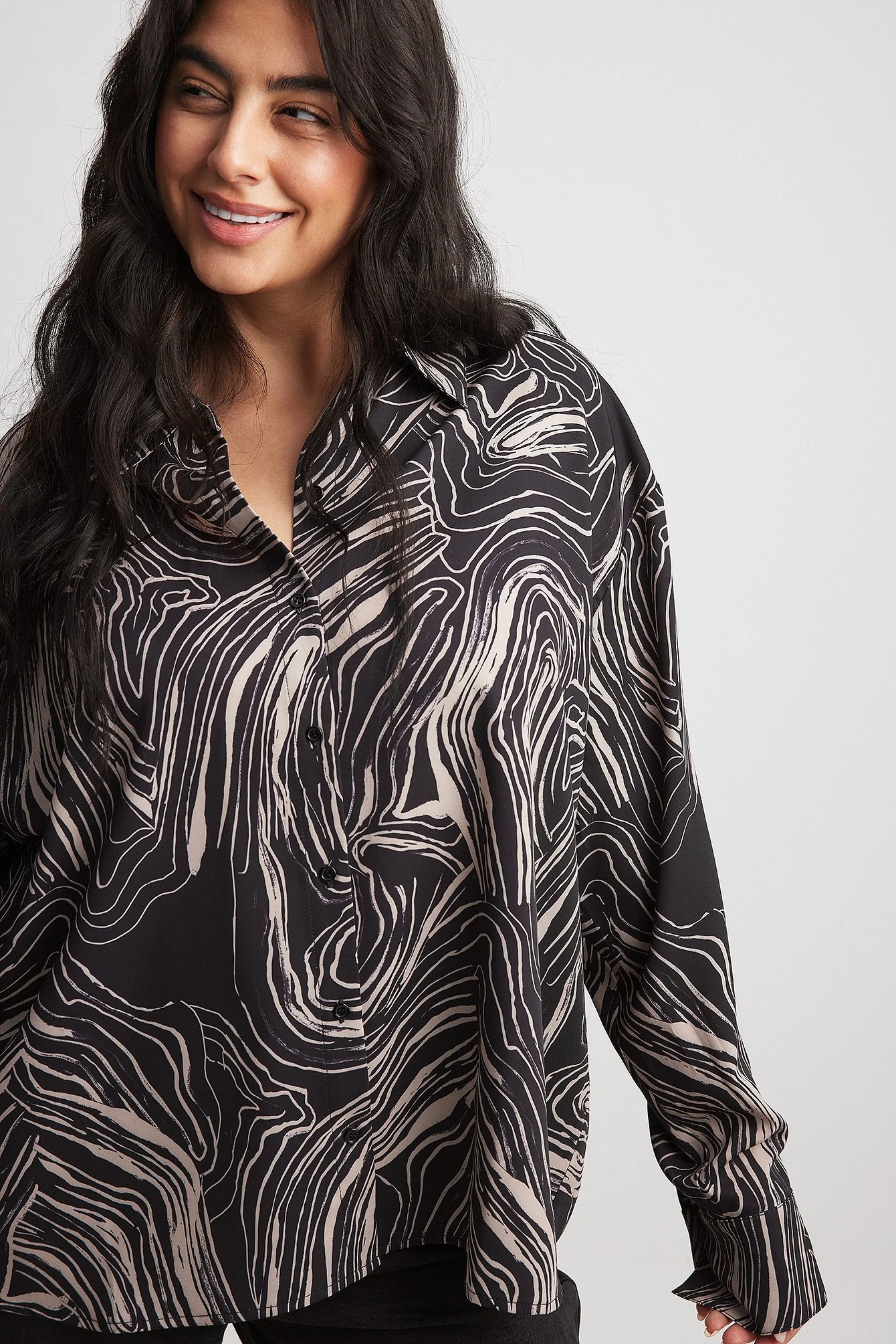 Fließende Hemdbluse