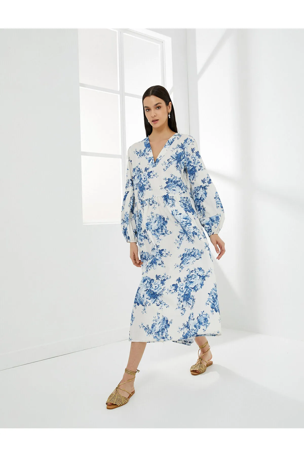 Koton  Midi-Blumenkleid, Ballonärmel, V-Ausschnitt