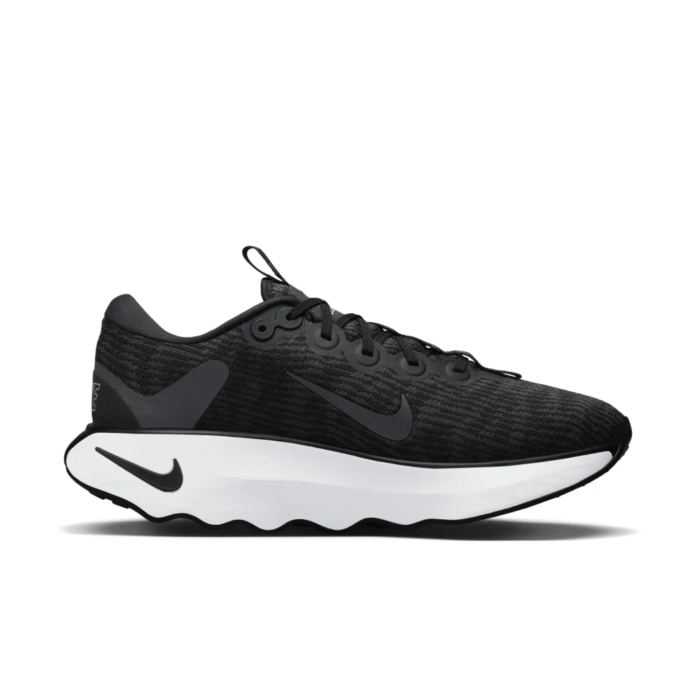Nike Motiva DV1237-001 / schwarz