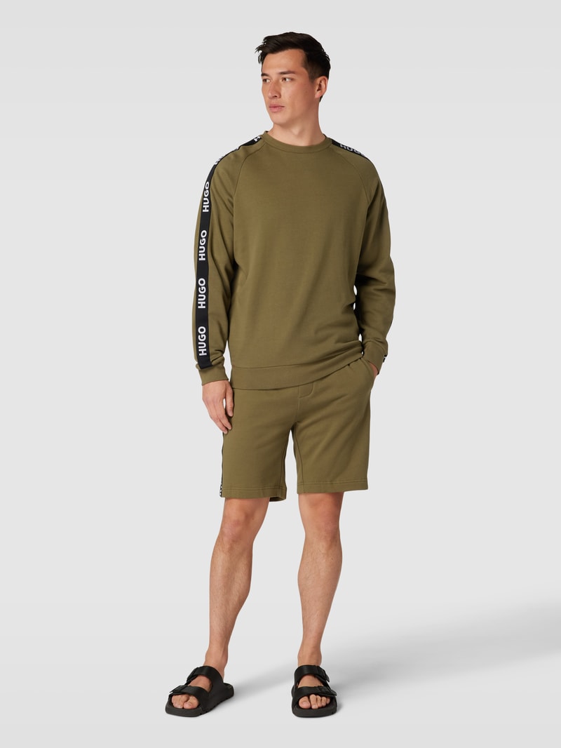Sweatshorts mit Logo-Details Modell 'Sporty' in olivgrün